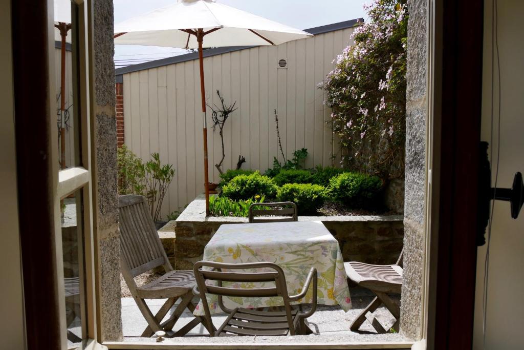 Le Berceul - Doppel- Oder Zweibettzimmer Mit Terrasse