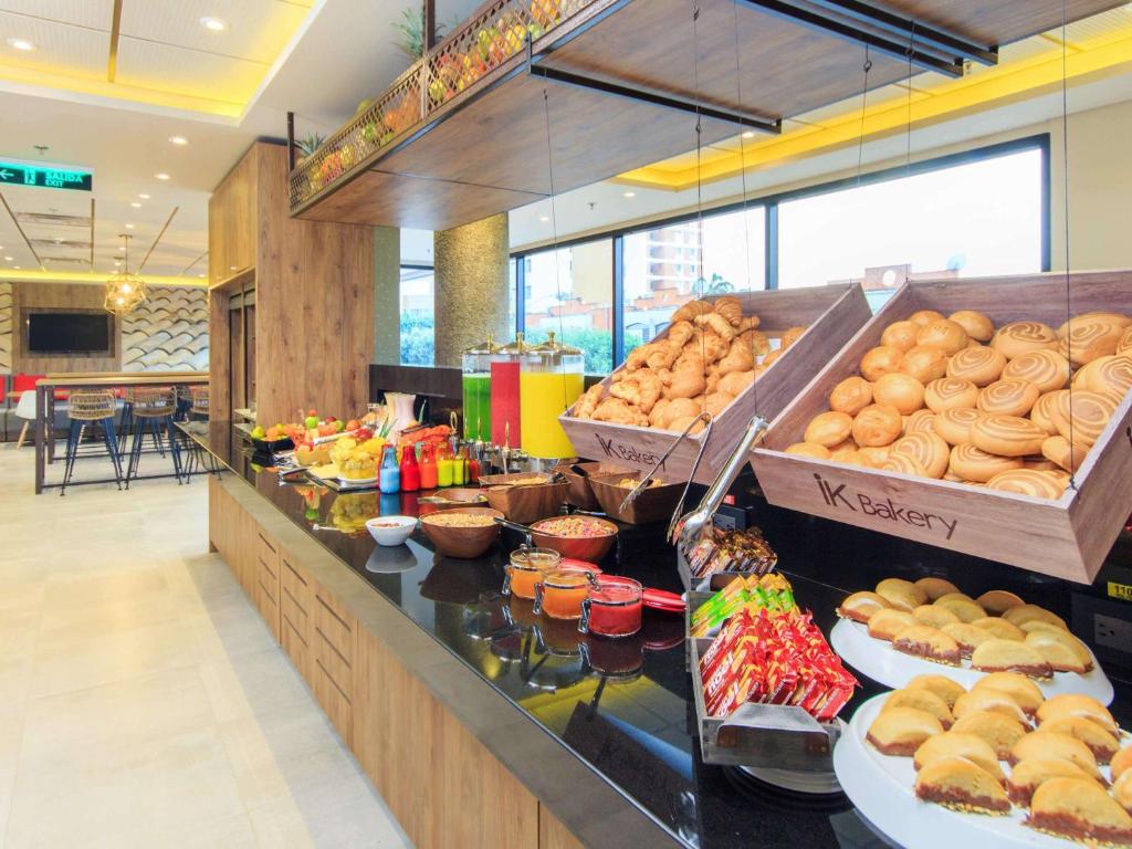 Cibo presso l'hotel o nelle vicinanze