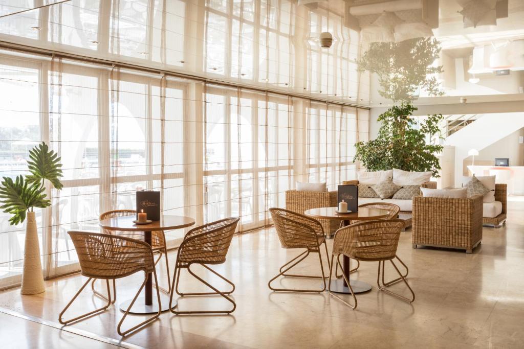 Posezení v ubytování Hôtel Les Corallines – Thalasso & Spa