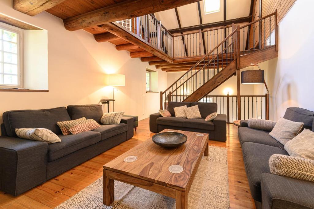 Le Moulin de Dingy - House with 6 bedrooms & swimmingpool 20 mn from Annecy - Праздничный дом