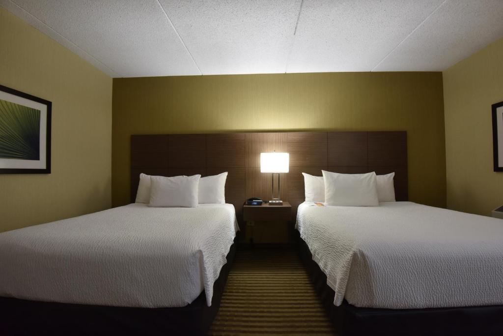 Cama o camas de una habitación en Victoria Inn Hotel and Convention Center Winnipeg