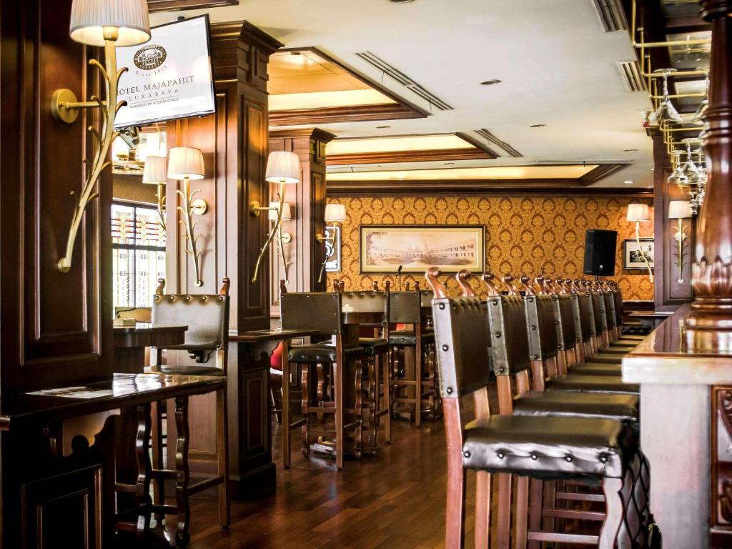 Restaurace v ubytování Hotel Majapahit Surabaya MGallery