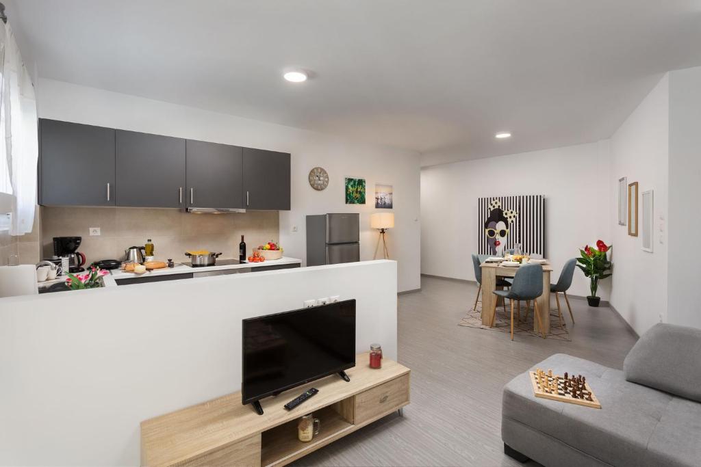 The Aristotelian Suites by Athens Stay - Resim 3