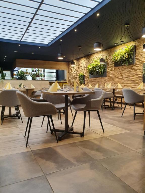 Restaurace v ubytování Hotel Le Caballin