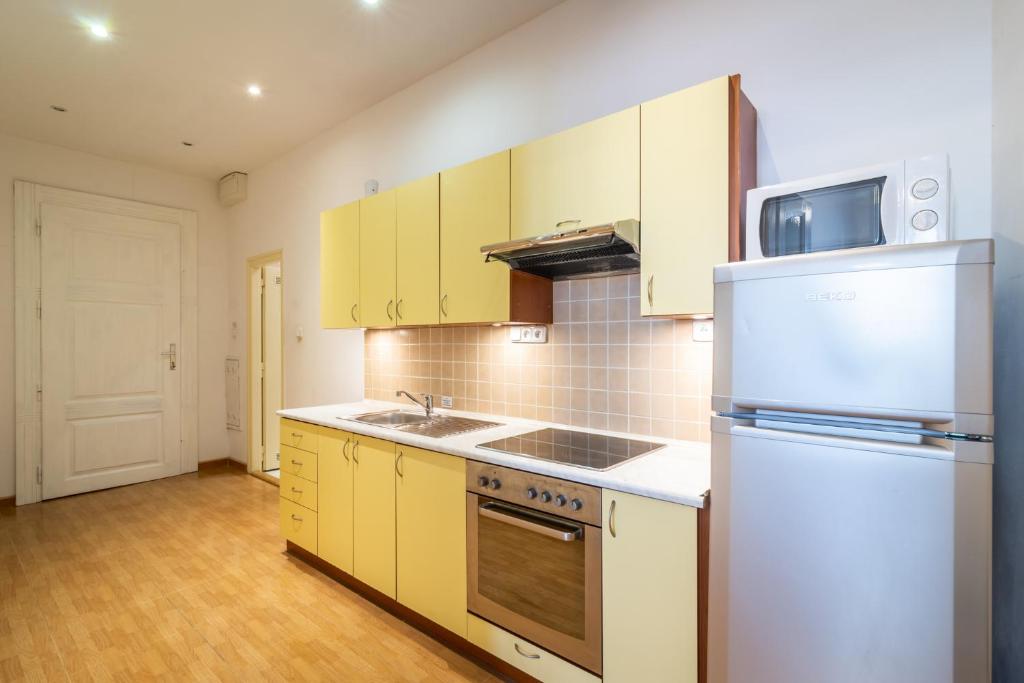 Royal Road Residence - 15