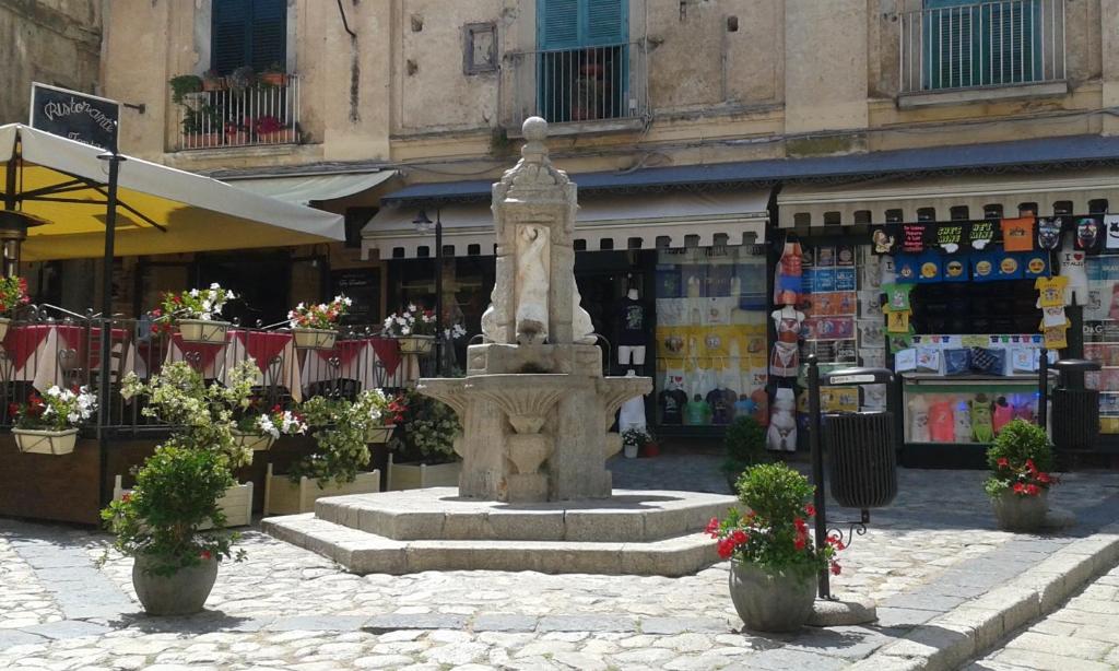 Fotografie z fotogalerie ubytování OLYMPUS ROOM v destinaci Tropea