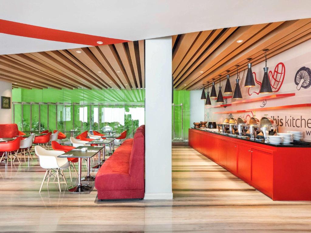Restaurace v ubytování ibis Yogyakarta Adi Sucipto