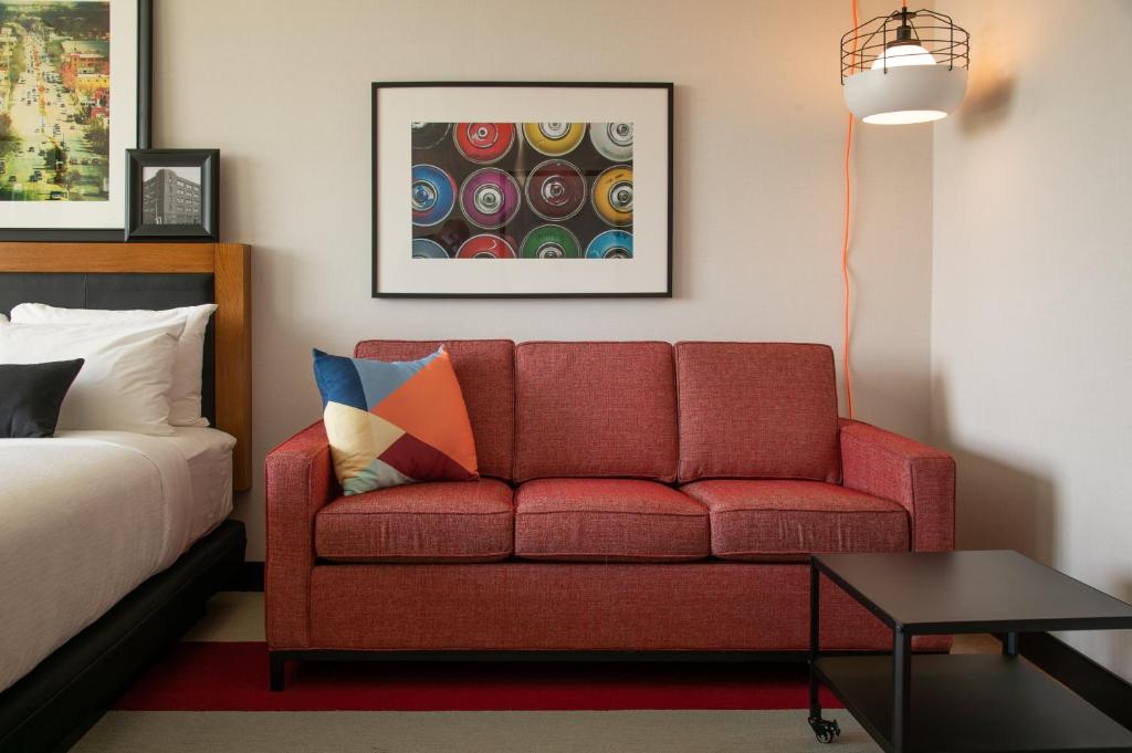 Hotel Indigo - Madison Downtown by IHG photo