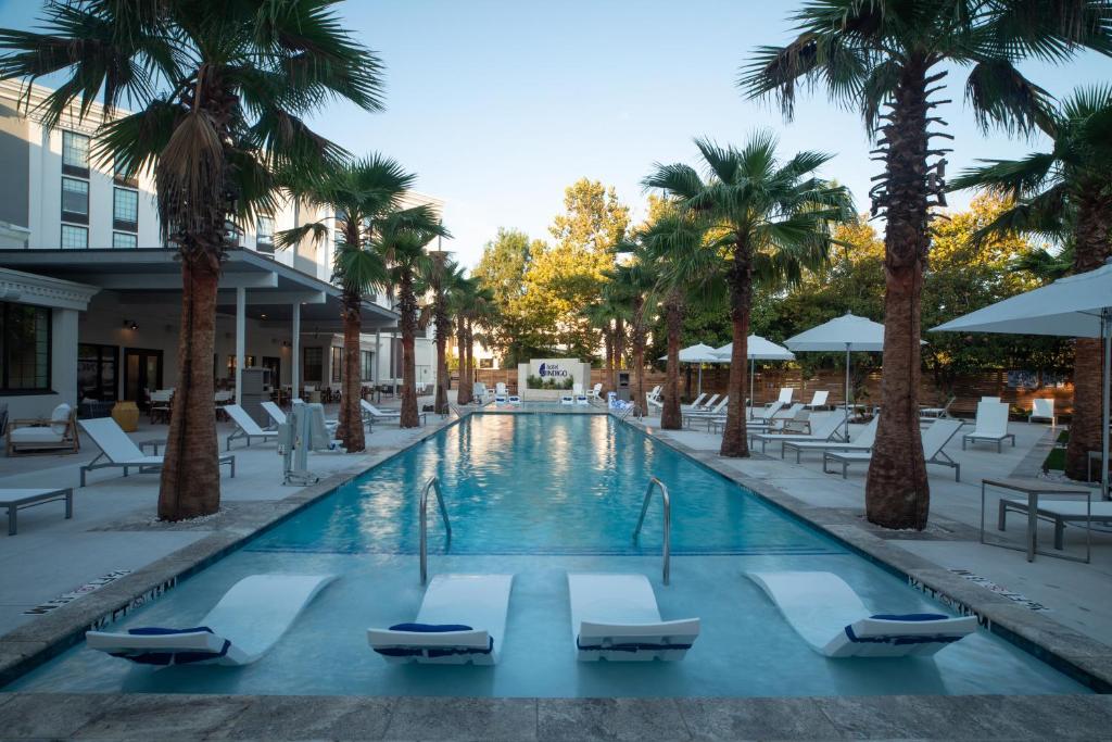 Hotel Indigo Charleston - Mount Pleasant, an IHG Hotel - Housity