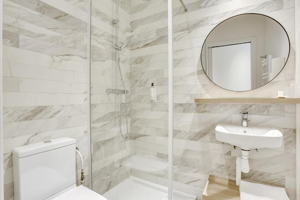 Hotel Courseine - Single Room