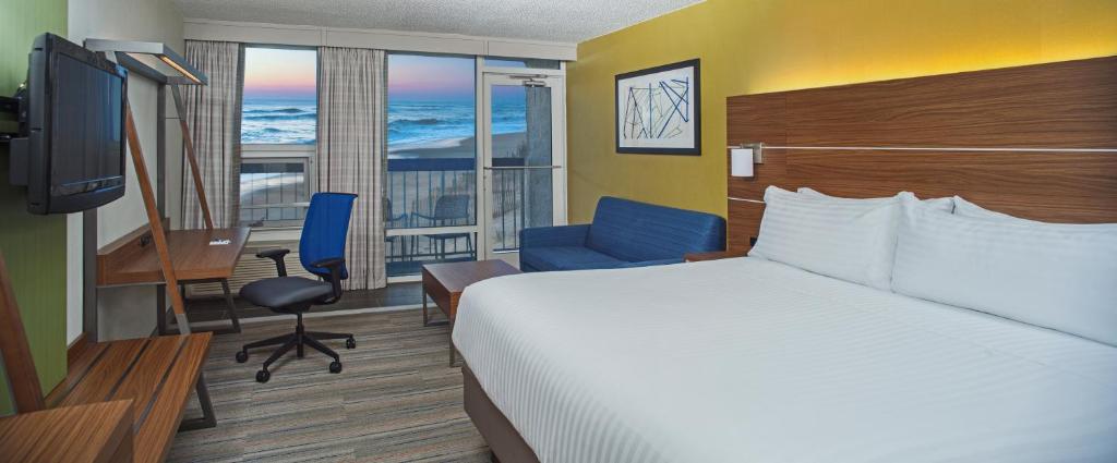 Holiday Inn Express Nags Head Oceanfront by IHG photo