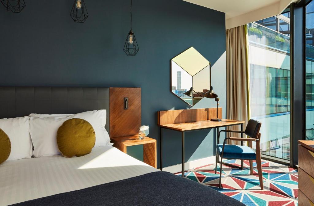 The Cube Hotel Birmingham - Resim 39