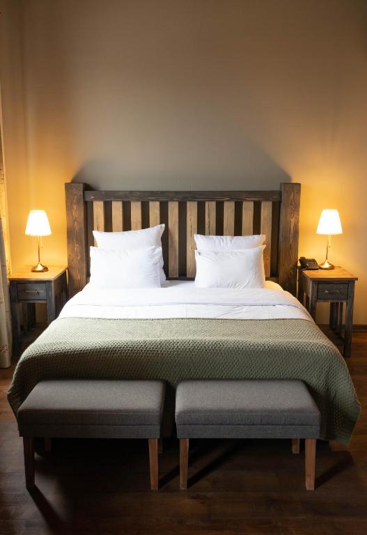 Postel nebo postele na pokoji v ubytování Apricot Hotel Yerevan