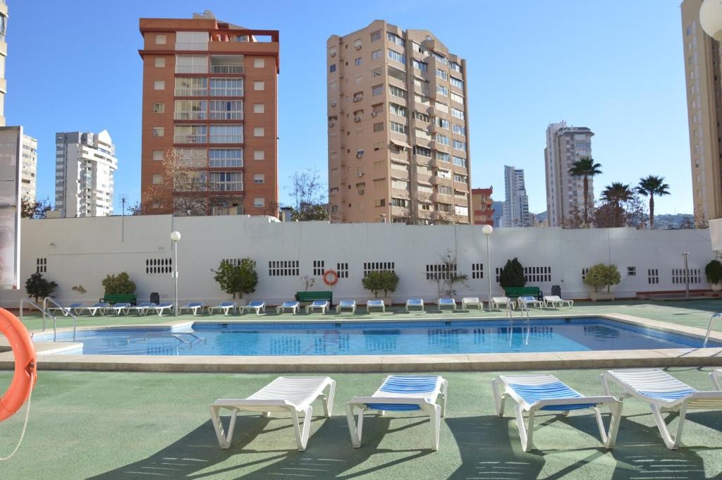 Bazén v ubytovaní GEMELOS IV Loysan apt. with pool alebo v jeho blízkosti