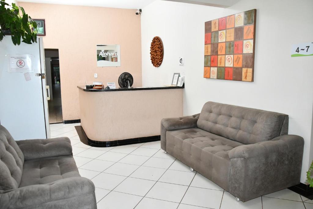  Hotel Alphard