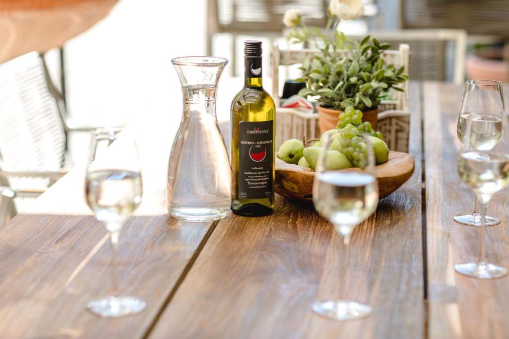 Nápoje v ubytování Winzerhotel Gumpoldskirchen