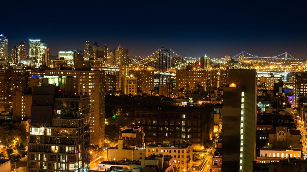 Uma visão geral de Nova York ou uma vista da cidade tirada do hotel
