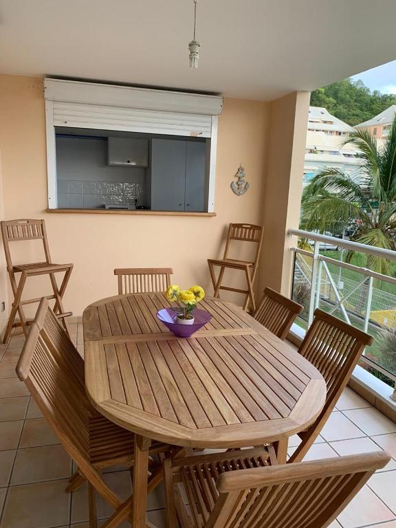 Balkón nebo terasa v ubytování logement entier vue sur mer