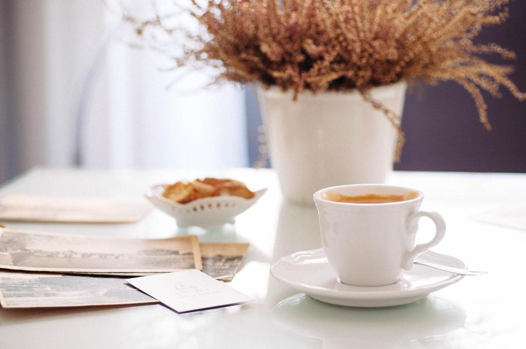 Coffee and tea making facilities at All'Orologio