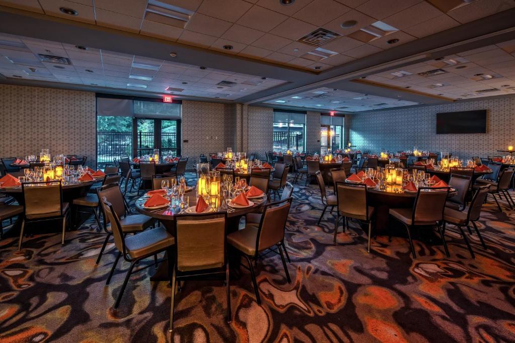 Hotel Indigo Pittsburgh University - Oakland by IHG photo