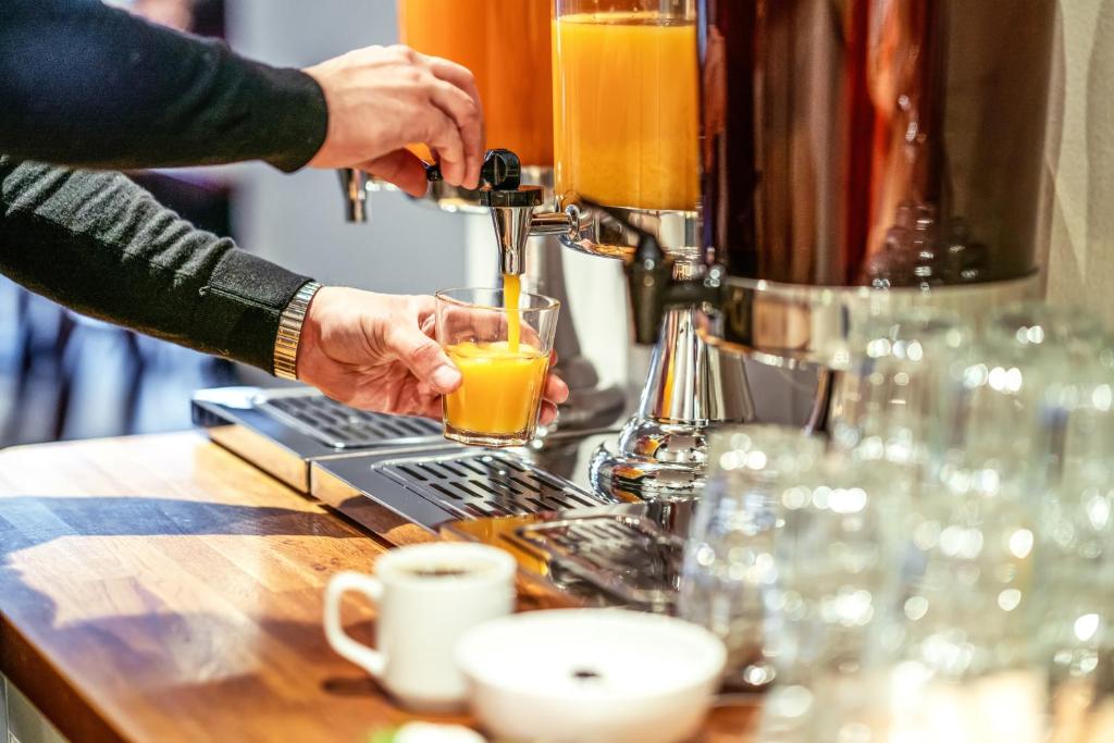 Queen's Hotel by First Hotels - Resim 26