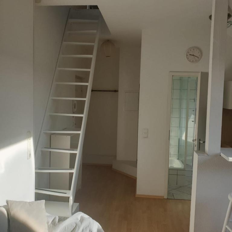 45 m² Maisonette-Wohnung in Uni-/Hauptbahnhofnähe