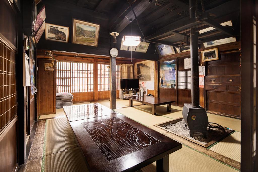 Ryokan 合掌造り民宿 白川郷よきち Shirakawa Japan Booking Com