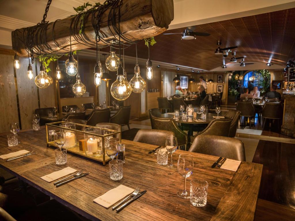 Killarney Plaza Hotel & Spa - Resim 16