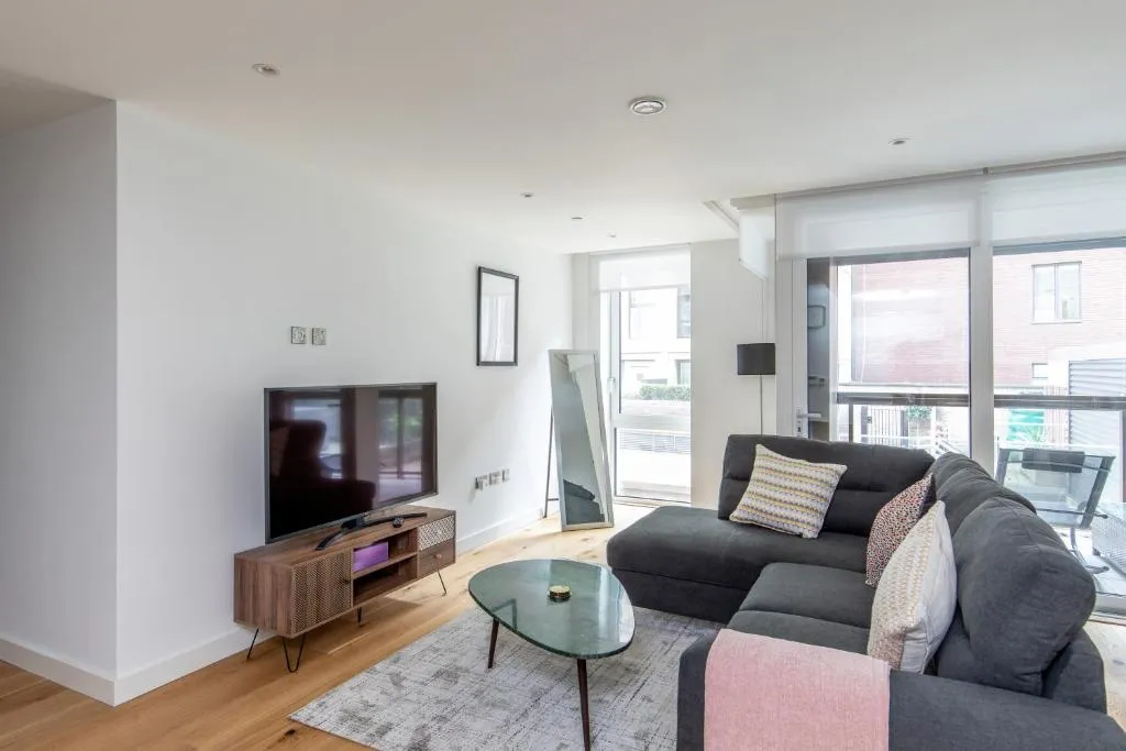 2 Bedroom Apartment In London, Londra, Marea Britanie
