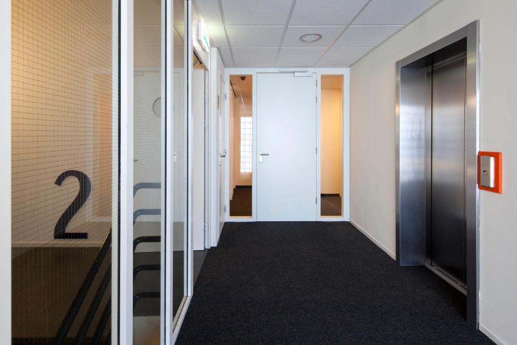 easyHotel The Hague City Centre - Resim 16