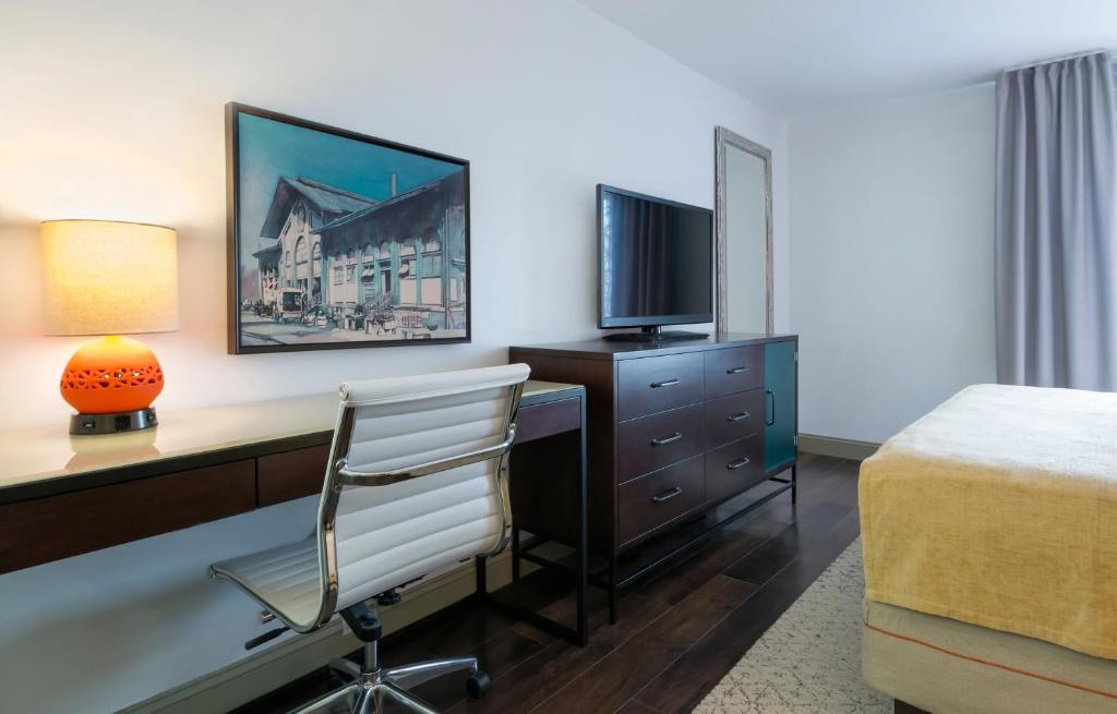 Hotel Indigo Savannah Historic District by IHG - 标准皇后区