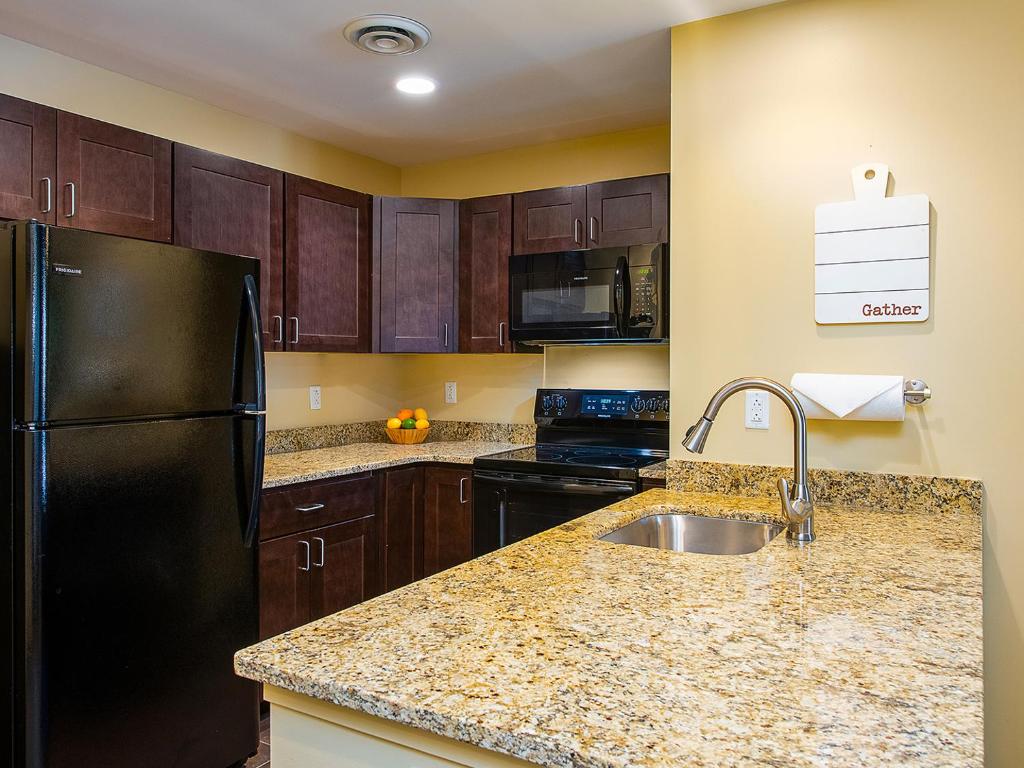 The Resort at Governor's Crossing - 