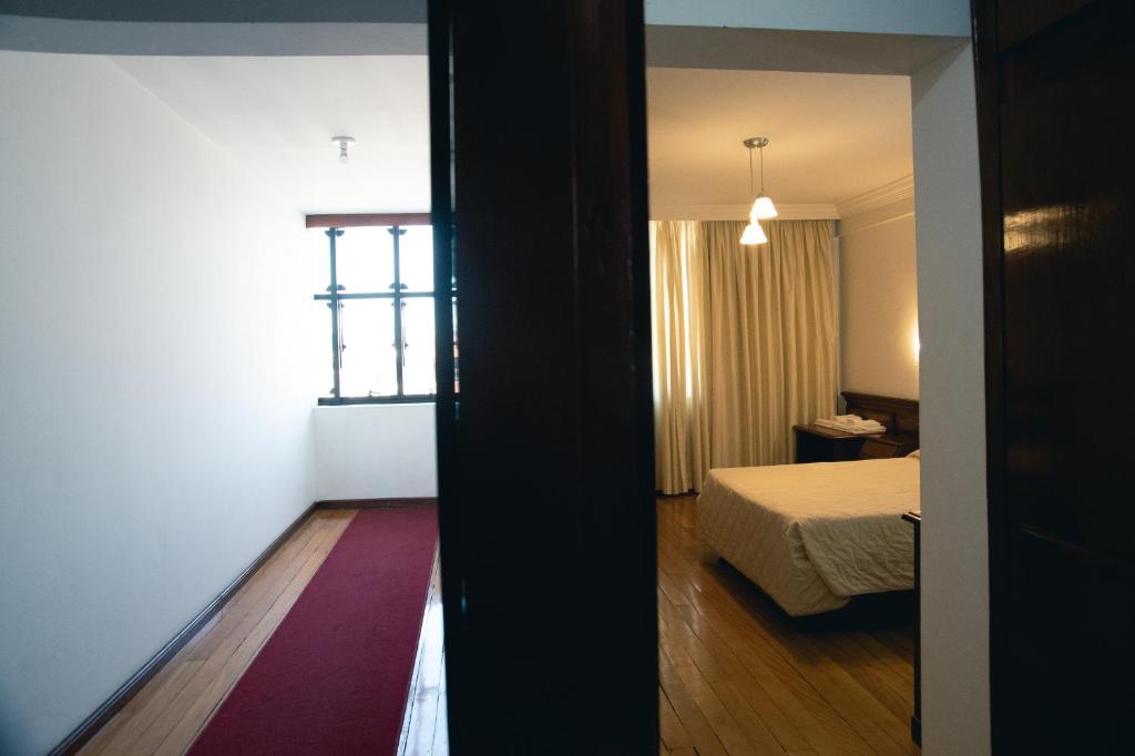  Lucape Palace Hotel