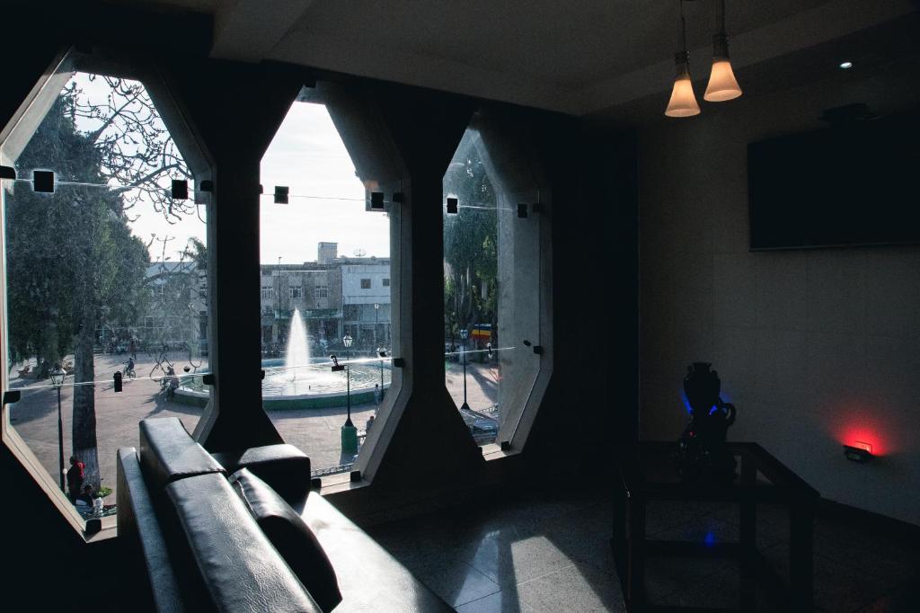  Lucape Palace Hotel