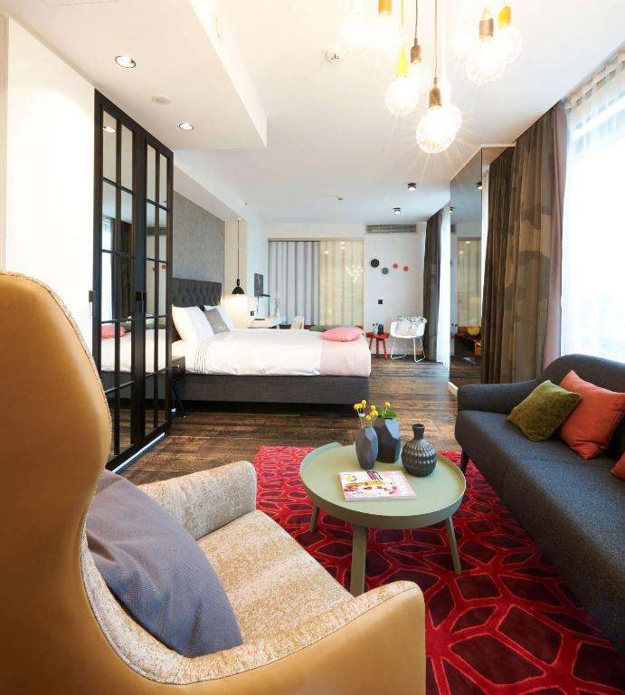 Posezení v ubytování Radisson Blu Hotel Köln