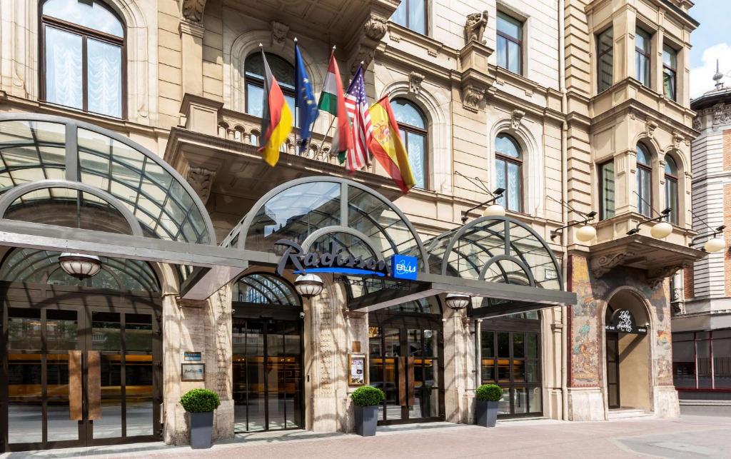 Budova, kde se hotel nachází