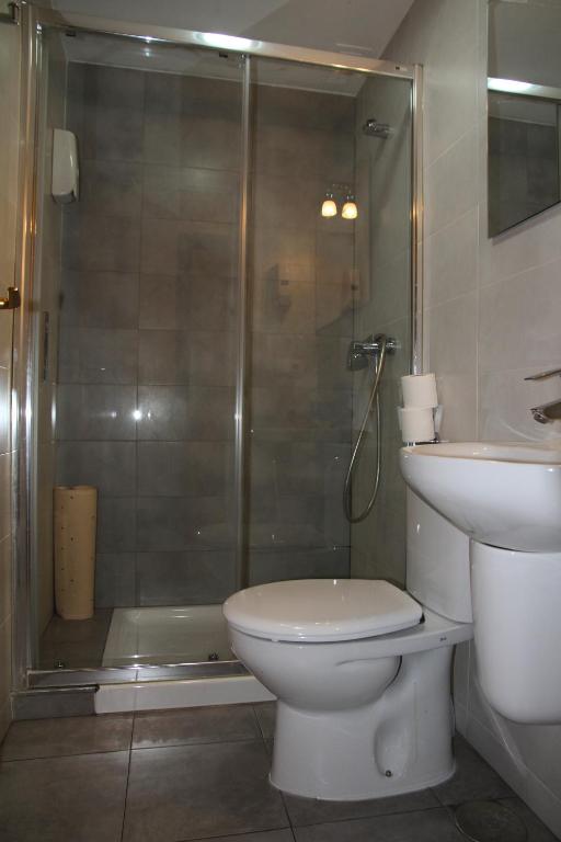 Pensión Acella reservar