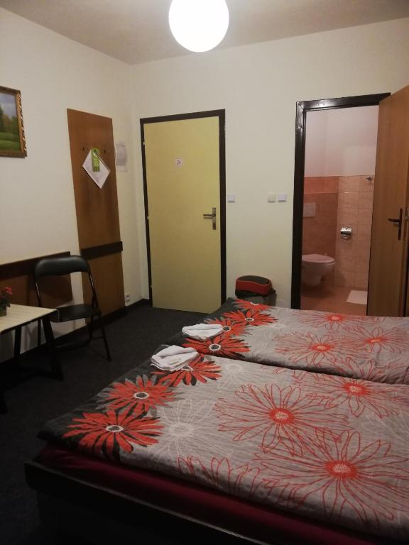 Postel nebo postele na pokoji v ubytování ABC Hotel Nitra