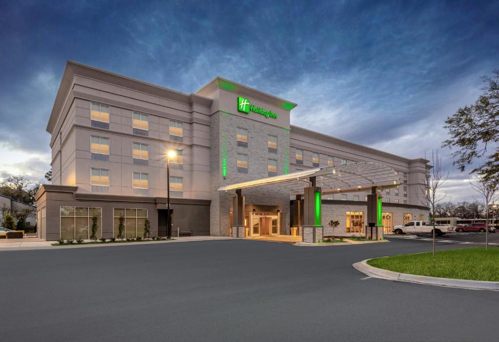 Holiday Inn - Tallahassee E Capitol - Univ, an IHG Hotel - Housity