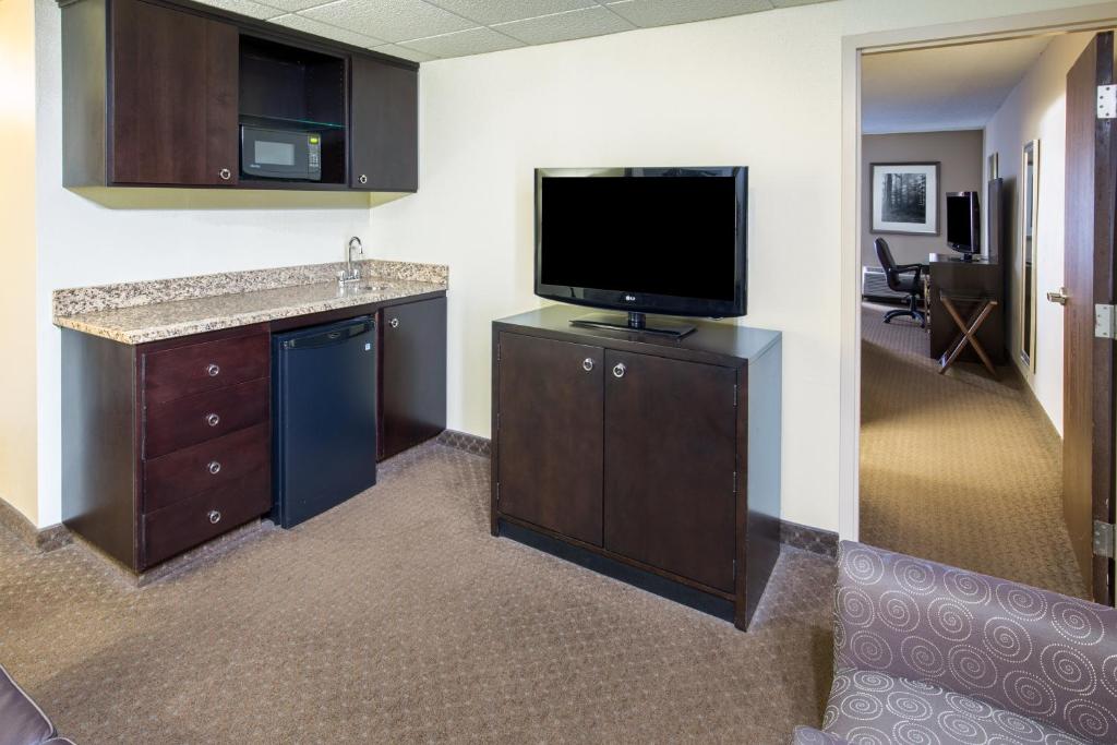 Holiday Inn Portland-Airport I-205 by IHG photo