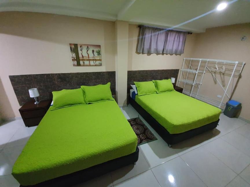 Postel nebo postele na pokoji v ubytování Apartamentos Sound Bay Beach