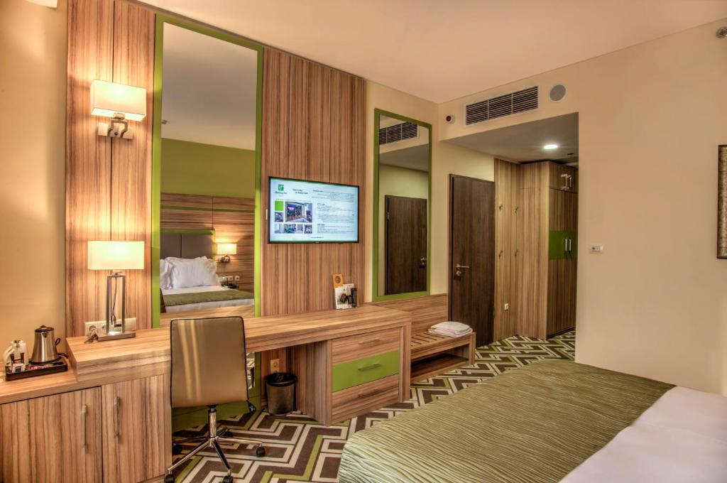 Holiday Inn Plovdiv by IHG - Salle De Reine Standard - Accès Au Handicap
