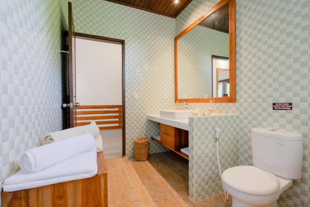 WIRA Homestay & Spa - Suite King Room
