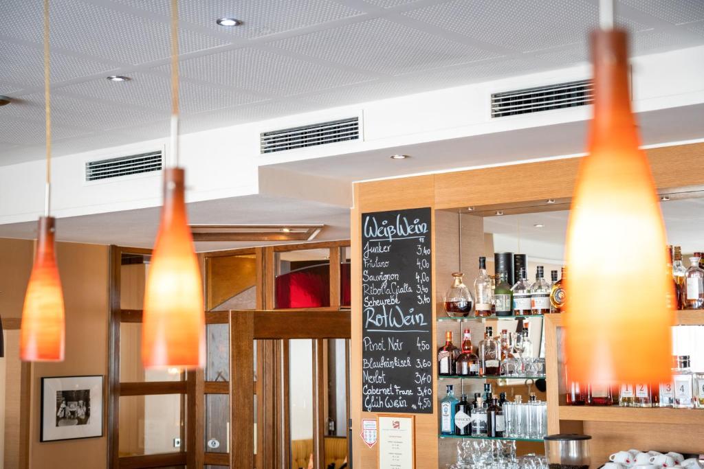 Lounge nebo bar v ubytování Hotel Erlenhof
