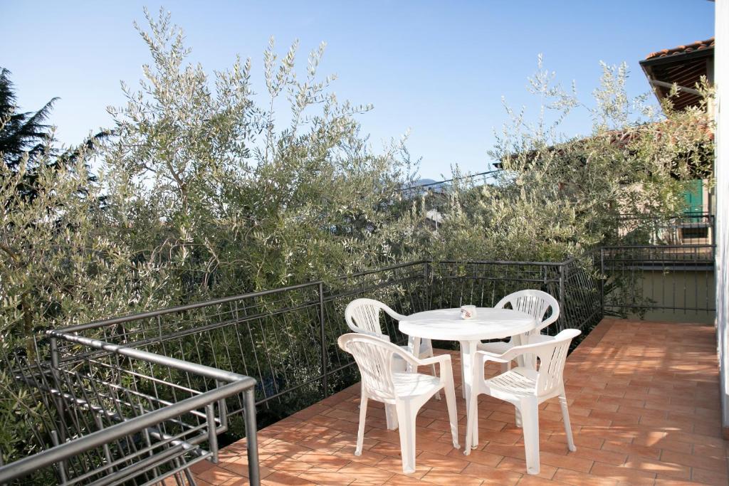 Balkon lub taras w obiekcie IseoLakeRental - Casa La Rondine