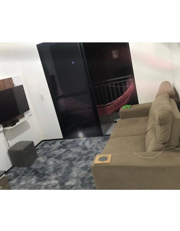  Apartamento no calhau próximo à praia