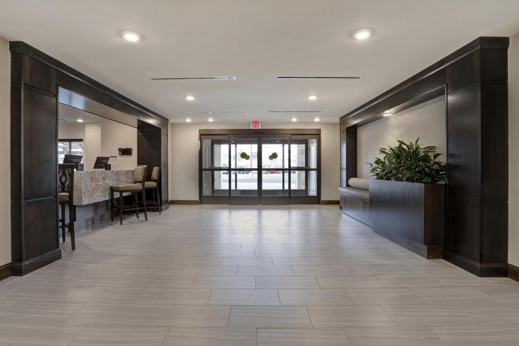 Staybridge Suites - Overland Park - Kansas City S by IHG photo