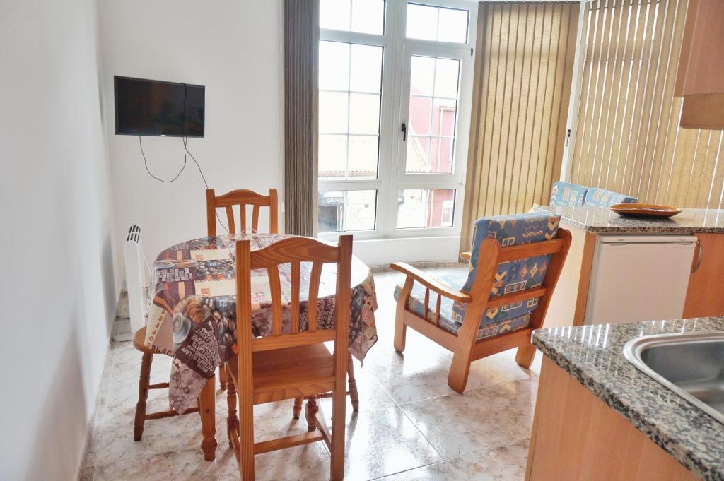 Kuchyň nebo kuchyňský kout v ubytování Vivienda de uso turístico Alma da Costa da Morte