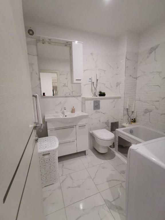 Kúpeľňa v ubytovaní Apartmani Pina 1
