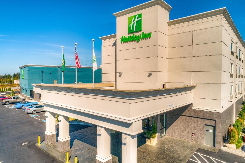 an aerial view of the mgm hotel at Holiday Inn Tacoma Mall, an IHG Hotel in Tacoma